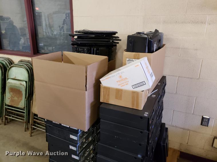 image for item AV9372 Approximately 58 CPUs