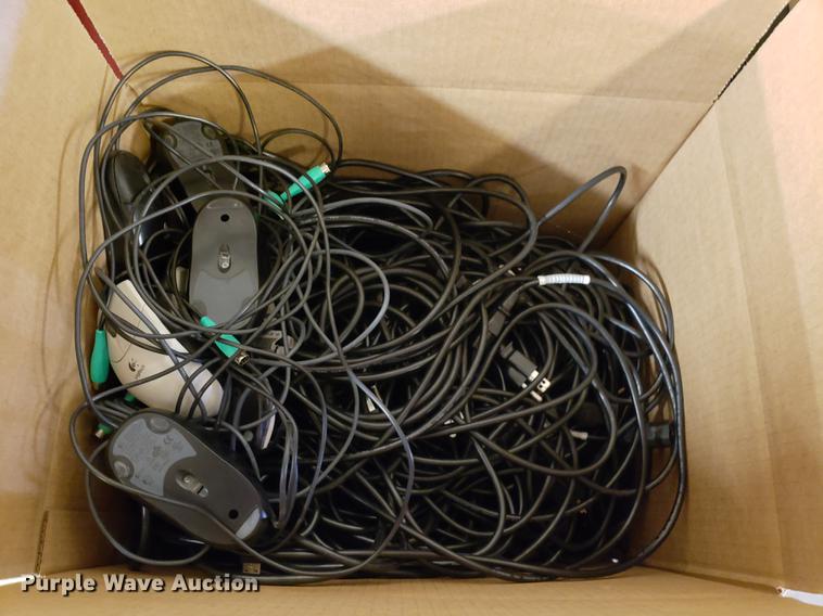 image for item AV9372 Approximately 58 CPUs