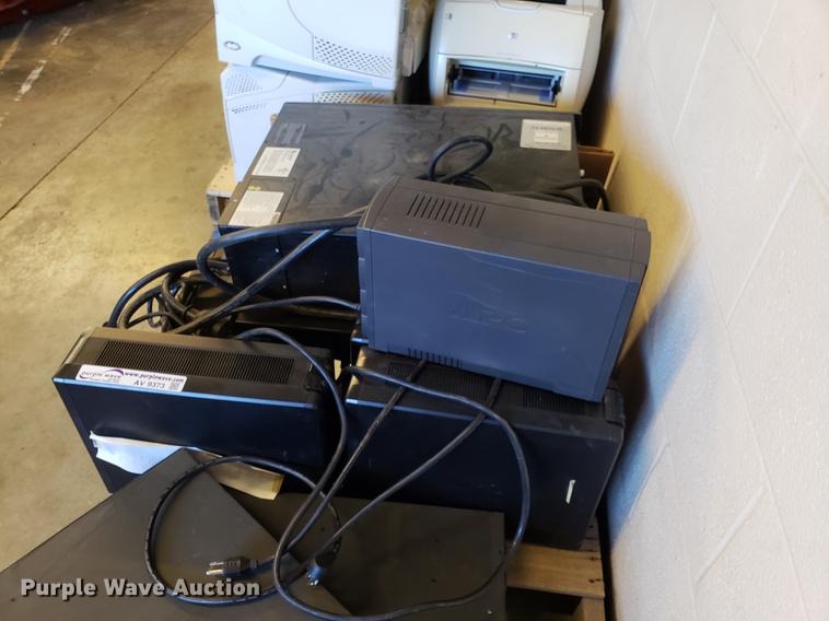 image for item AV9373 (7) battery backups