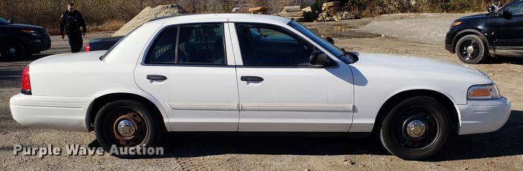 image for item AV9392 2009 Ford Crown Victoria Police Interceptor