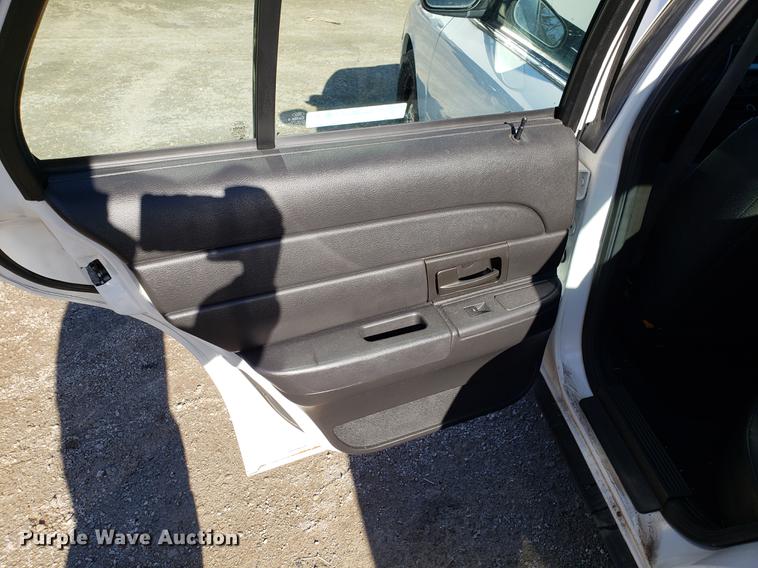 image for item AV9392 2009 Ford Crown Victoria Police Interceptor