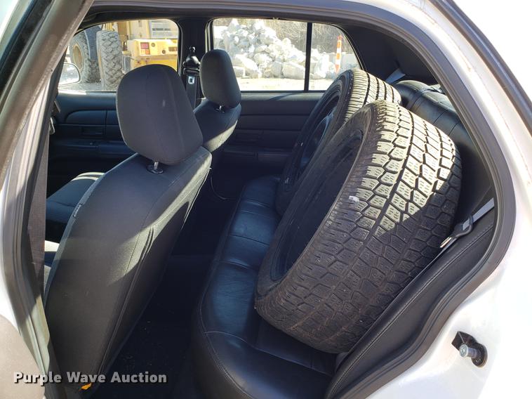 image for item AV9392 2009 Ford Crown Victoria Police Interceptor