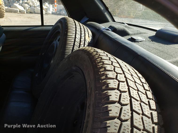 image for item AV9392 2009 Ford Crown Victoria Police Interceptor