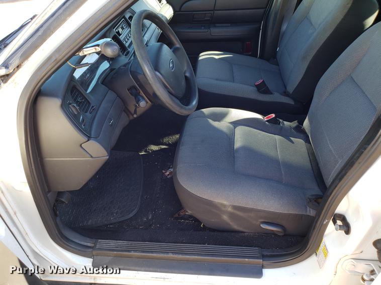 image for item AV9392 2009 Ford Crown Victoria Police Interceptor