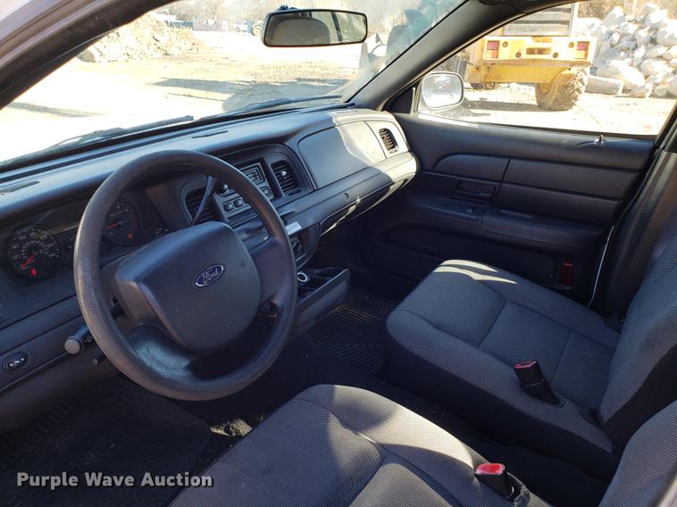 image for item AV9392 2009 Ford Crown Victoria Police Interceptor