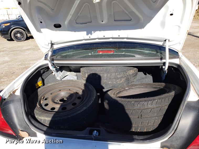 image for item AV9392 2009 Ford Crown Victoria Police Interceptor