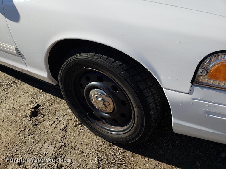 image for item AV9392 2009 Ford Crown Victoria Police Interceptor