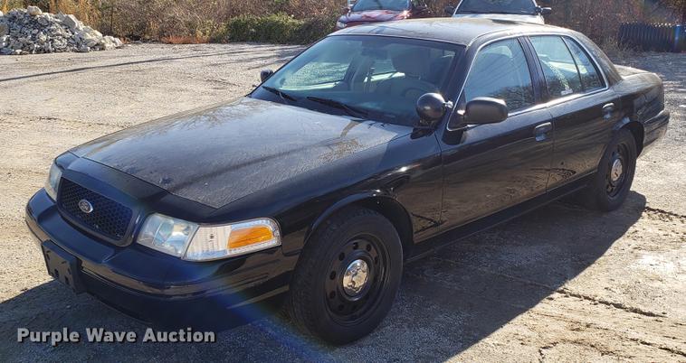 image for item AV9393 2011 Ford Crown Victoria Police Interceptor
