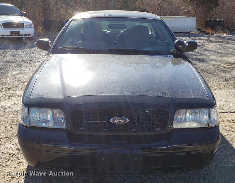 image for item AV9393 2011 Ford Crown Victoria Police Interceptor