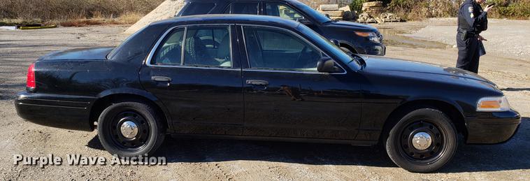 image for item AV9393 2011 Ford Crown Victoria Police Interceptor