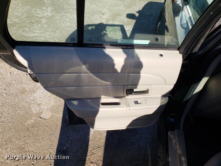 image for item AV9393 2011 Ford Crown Victoria Police Interceptor