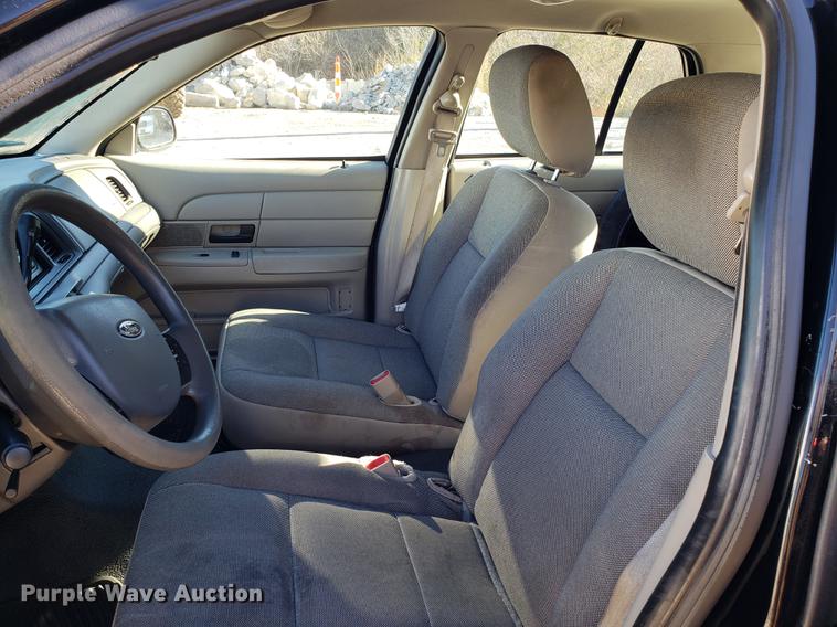 image for item AV9393 2011 Ford Crown Victoria Police Interceptor