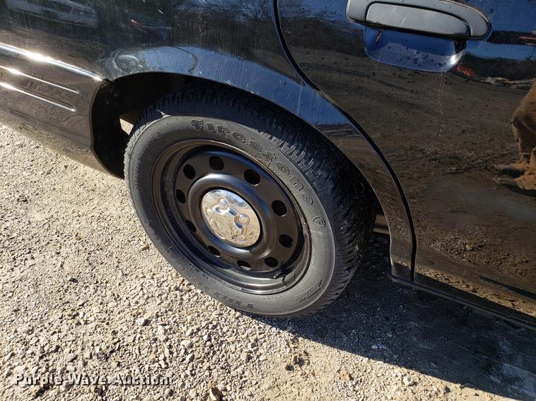 image for item AV9393 2011 Ford Crown Victoria Police Interceptor