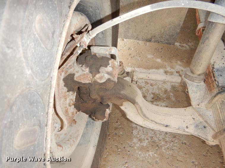 image for item DD8979 1980 International 1854 tank truck