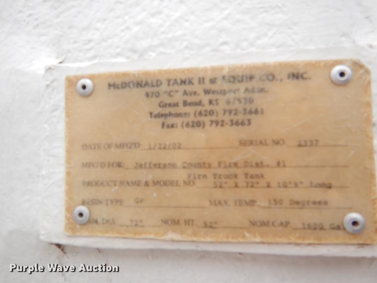 image for item DD8979 1980 International 1854 tank truck