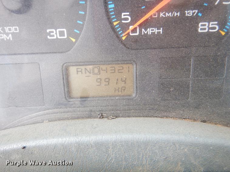 image for item DE0031 2003 International 7400 dump truck