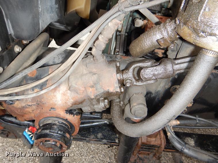 image for item DE0031 2003 International 7400 dump truck