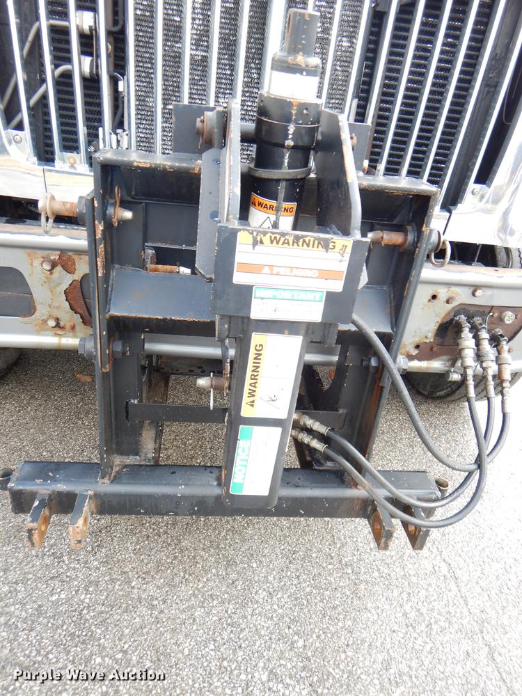 image for item DE0031 2003 International 7400 dump truck