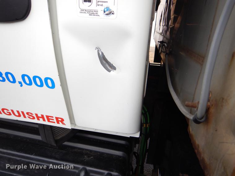 image for item DE0031 2003 International 7400 dump truck