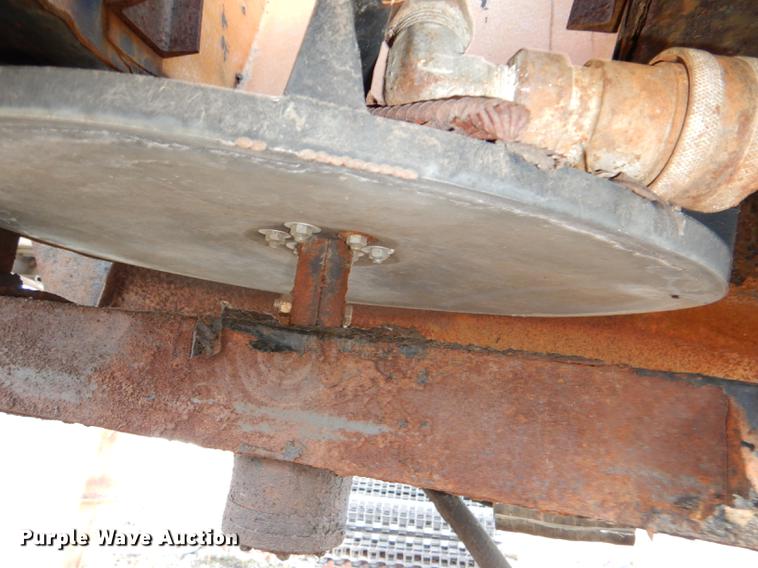 image for item DE0032 Fiberglass V-box spreader