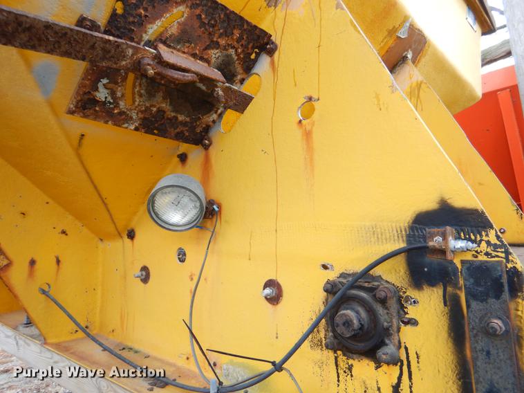 image for item DE0032 Fiberglass V-box spreader