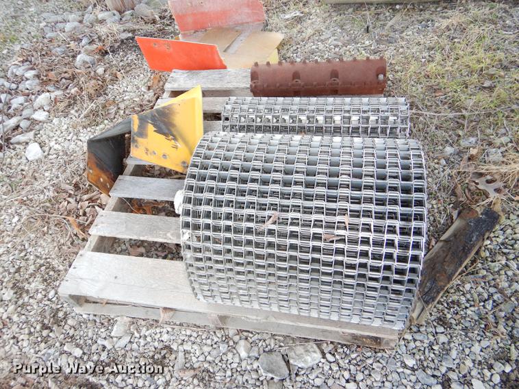 image for item DE0032 Fiberglass V-box spreader