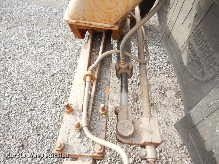 image for item DE0038 Ingram broom