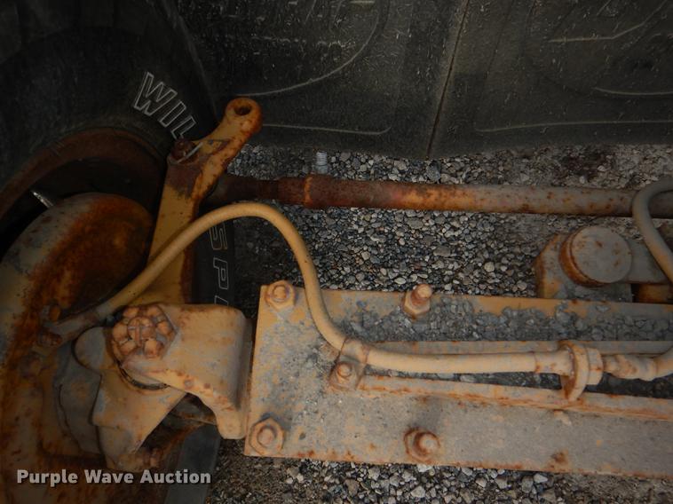 image for item DE0038 Ingram broom