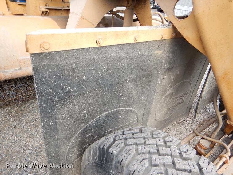 image for item DE0038 Ingram broom