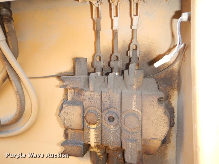 image for item DE0038 Ingram broom