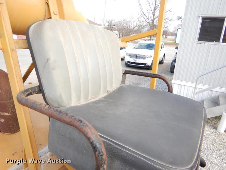 image for item DE0038 Ingram broom