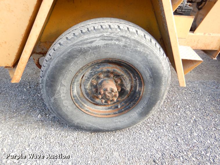 image for item DE0038 Ingram broom