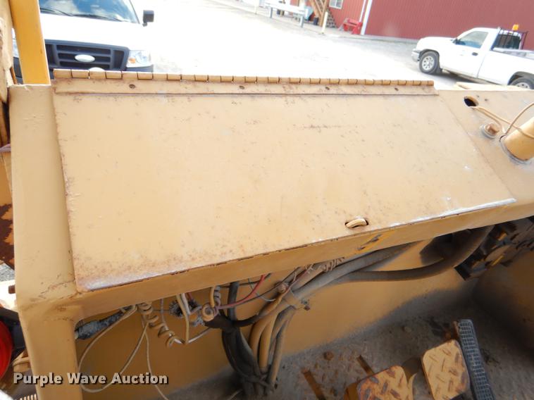 image for item DE0038 Ingram broom