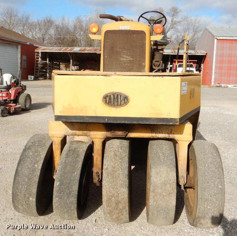 image for item DE0039 Tampo SP312 pneumatic roller