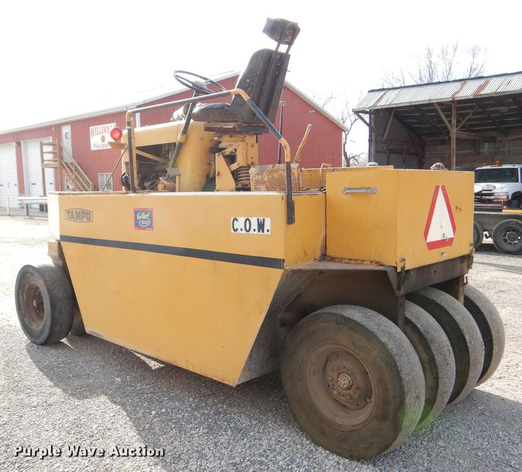 image for item DE0039 Tampo SP312 pneumatic roller