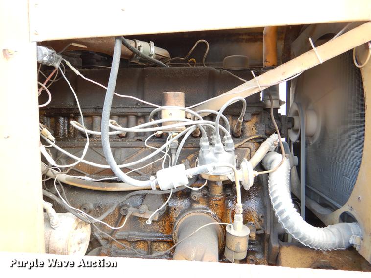 image for item DE0039 Tampo SP312 pneumatic roller