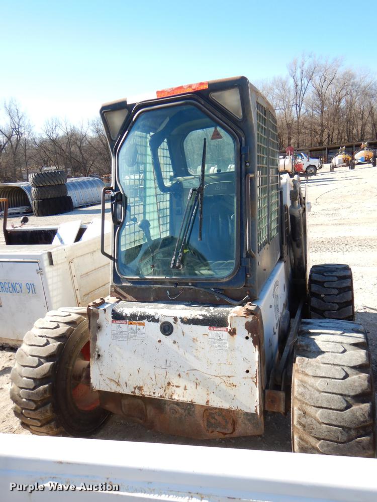image for item DE0046 2000 Bobcat 873 skid steer