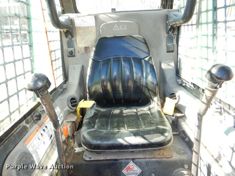 image for item DE0046 2000 Bobcat 873 skid steer