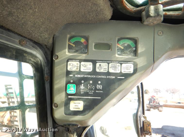 image for item DE0046 2000 Bobcat 873 skid steer