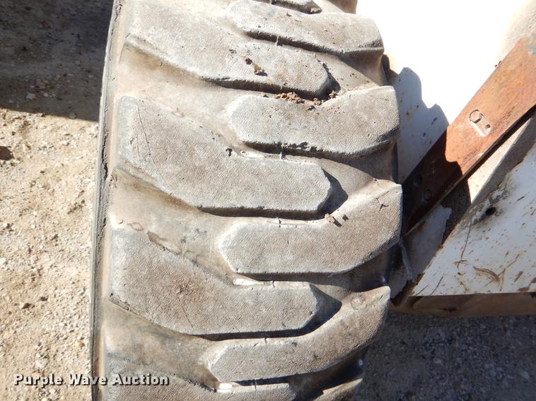 image for item DE0046 2000 Bobcat 873 skid steer