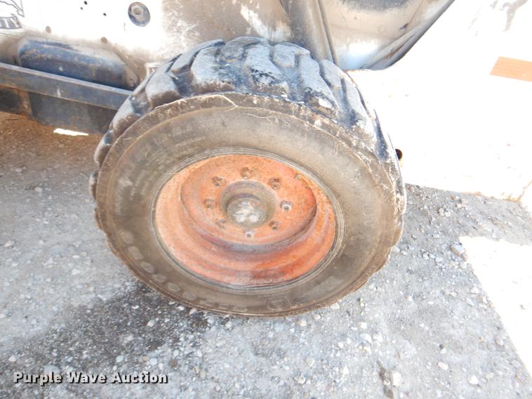 image for item DE0046 2000 Bobcat 873 skid steer