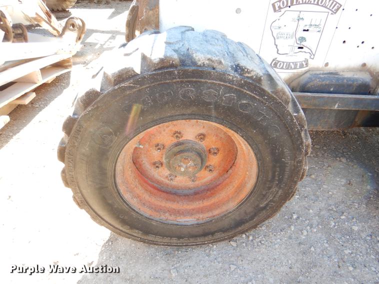image for item DE0046 2000 Bobcat 873 skid steer