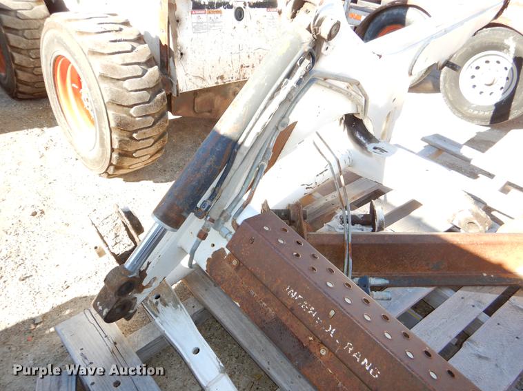 image for item DE0046 2000 Bobcat 873 skid steer