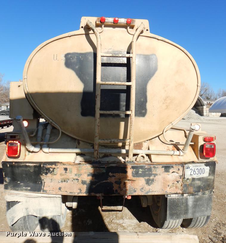 image for item DE0063 1968 Fruehauf IMP tank trailer