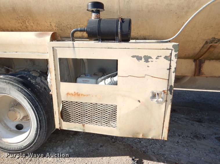 image for item DE0063 1968 Fruehauf IMP tank trailer