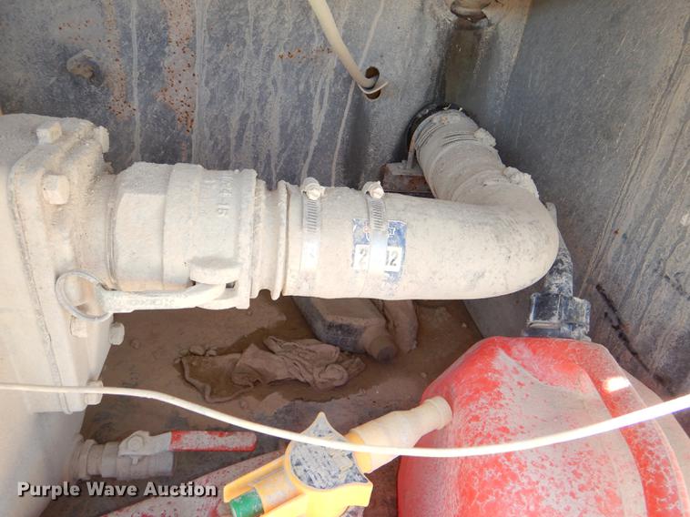 image for item DE0063 1968 Fruehauf IMP tank trailer