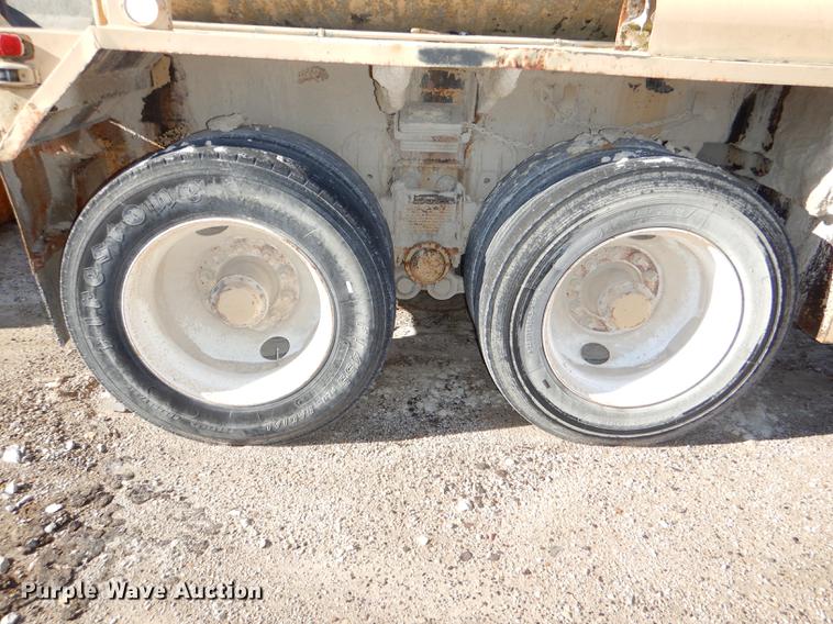 image for item DE0063 1968 Fruehauf IMP tank trailer