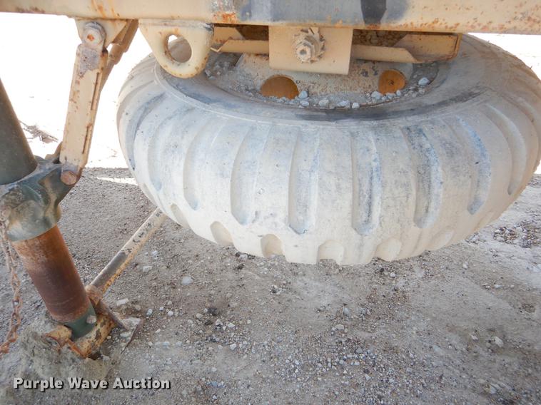 image for item DE0063 1968 Fruehauf IMP tank trailer