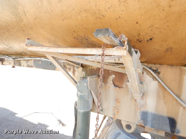 image for item DE0063 1968 Fruehauf IMP tank trailer