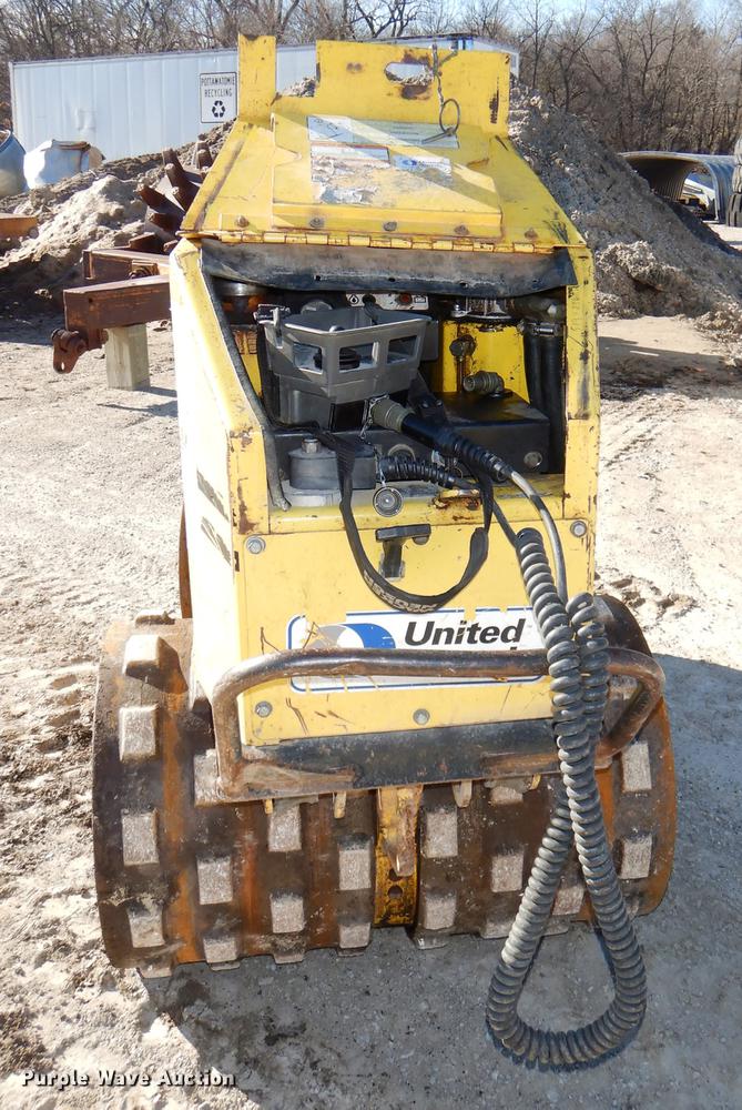 image for item DE0067 Wacker vibratory trench compactor